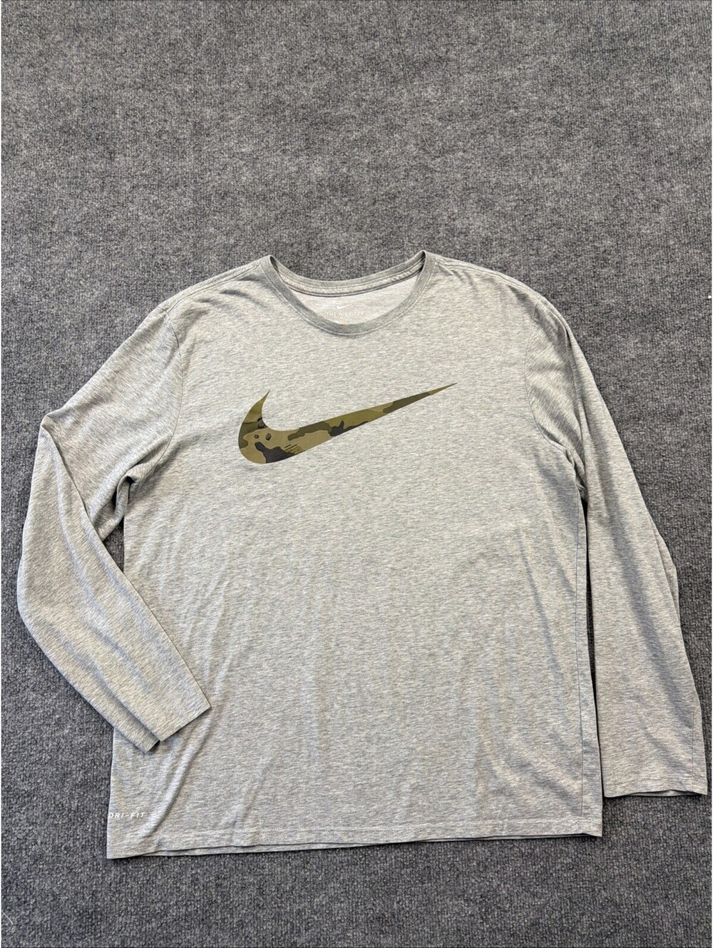 The Nike T Extra Large Camo Check Heather Gray Dry Fit